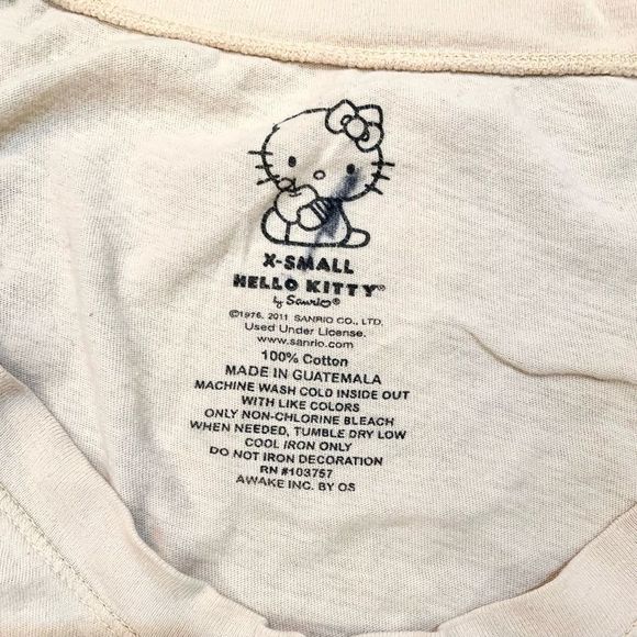 Y2K Vintage 90s Hello Kitty Scoop Neck Tee - Picture 2 of 3